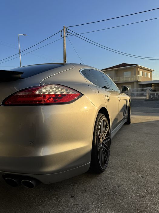 Panamera S V8 400cv