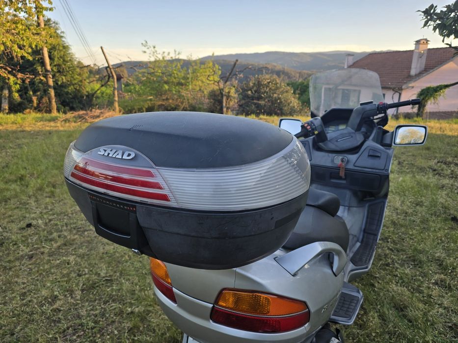 Burgan 650,2002,41.000km,moto rigorosamente impecável 2590€