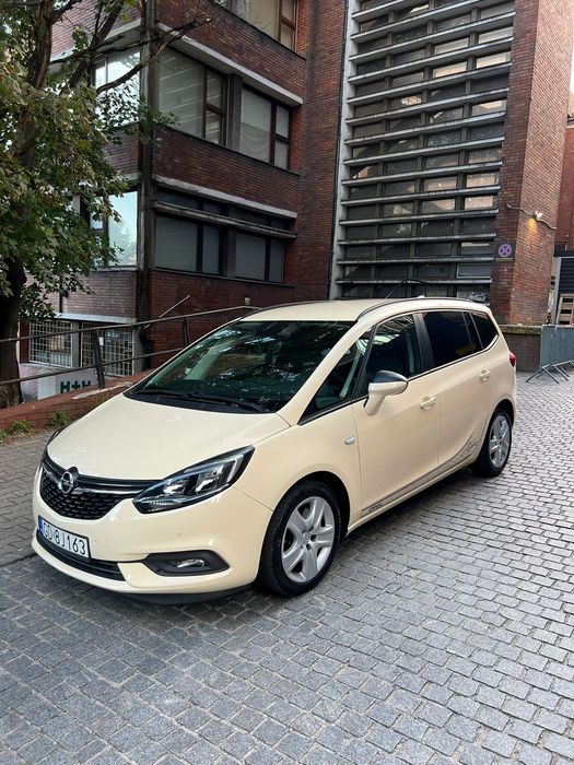 Opel Zafira Stan techniczny bdb, serwis