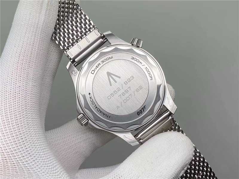 Годинник автоматичний OMEGA seamaster Bond `007