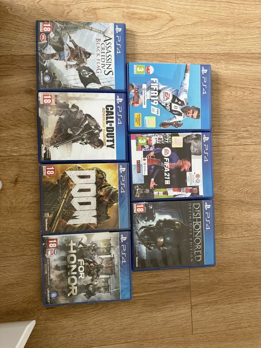 Ps4 w zestawie z 7 grami