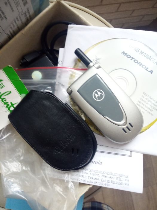 Ретро Motorola v66