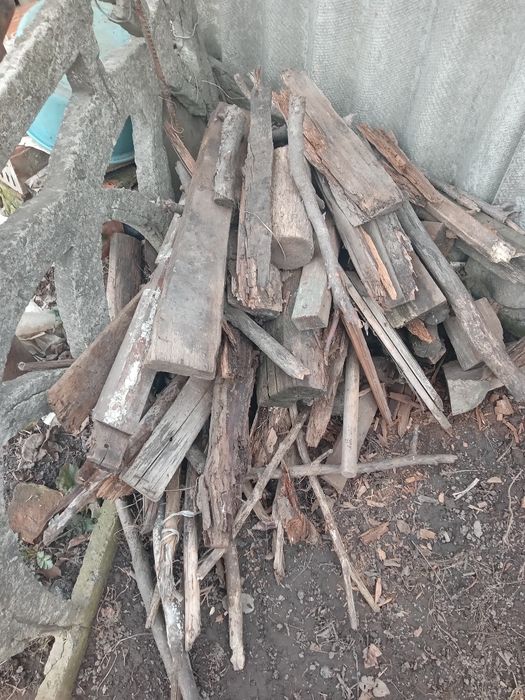 Віддам дрова безкоштовно, самовивіз
