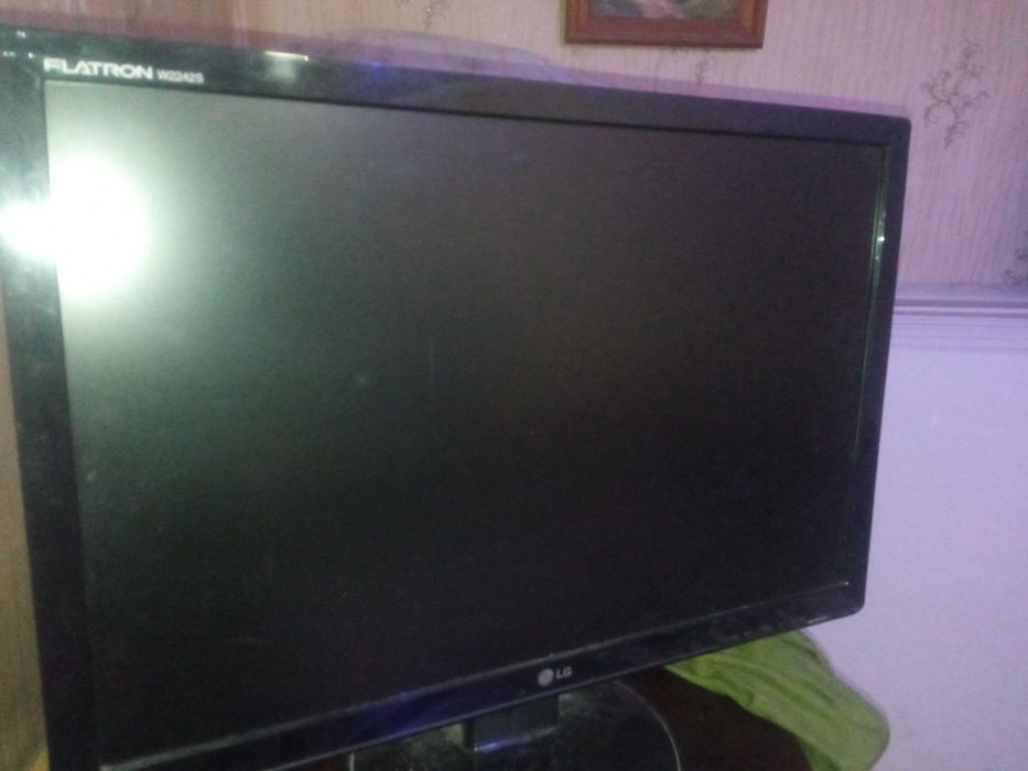 Монитор  LG Флетрон