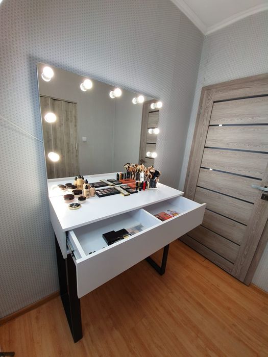 Toaletka z lustrem szer 100cm Hollywood make up do makijazu wizażu led
