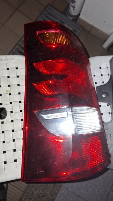 Farolins Traseiros Mercedes Vito Chassi W447