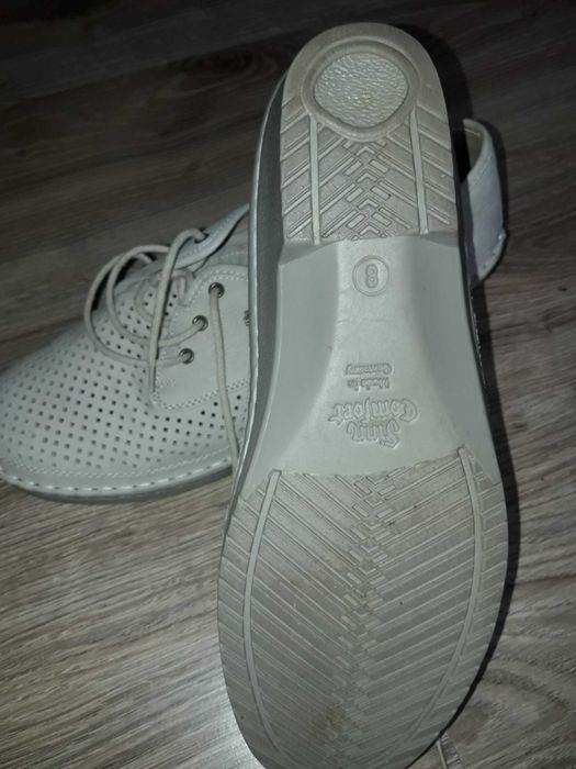 Buty damskie róż 41 długość wkladki 27 (roz 8)