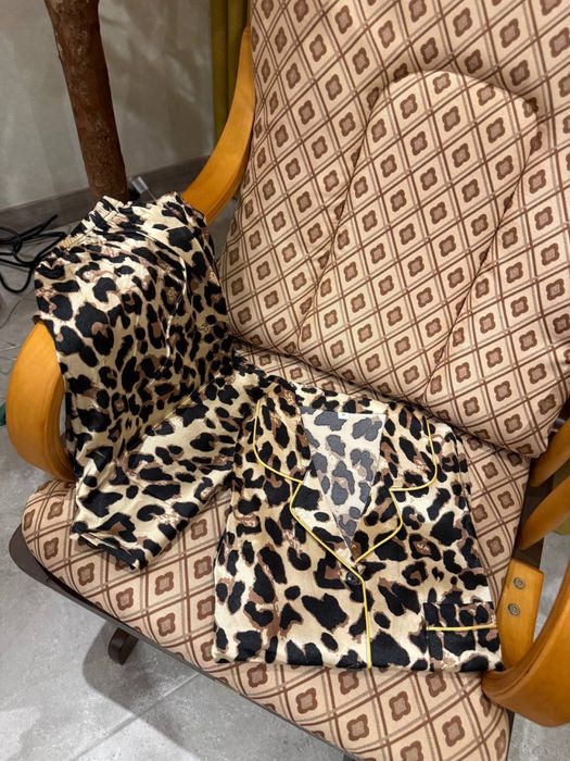 Нова леопардова піжама