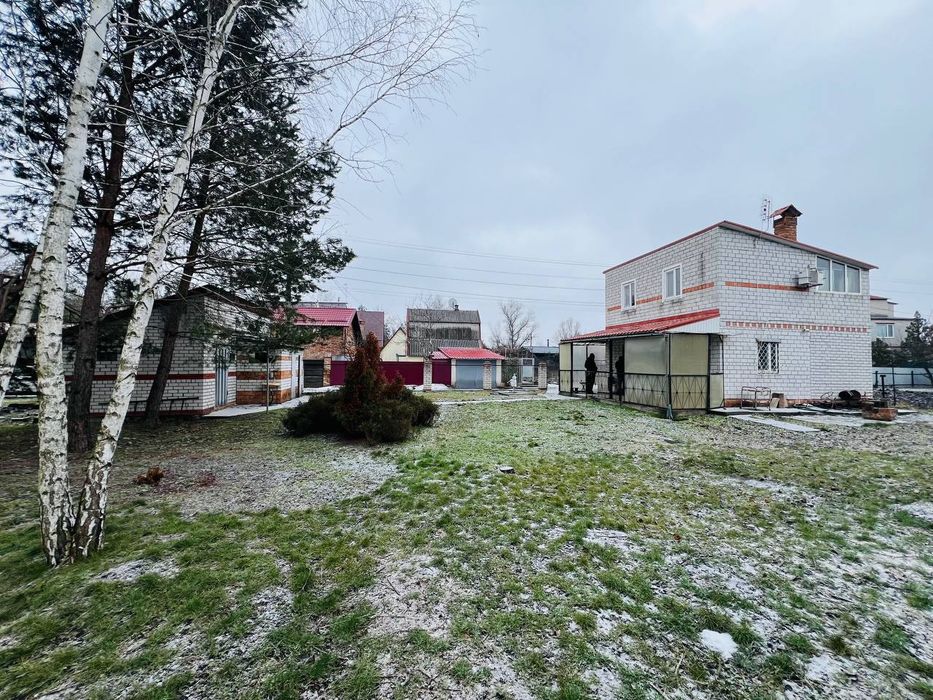 Продам участок в Обуховке,сосновый лес,река пляж закрытая территория