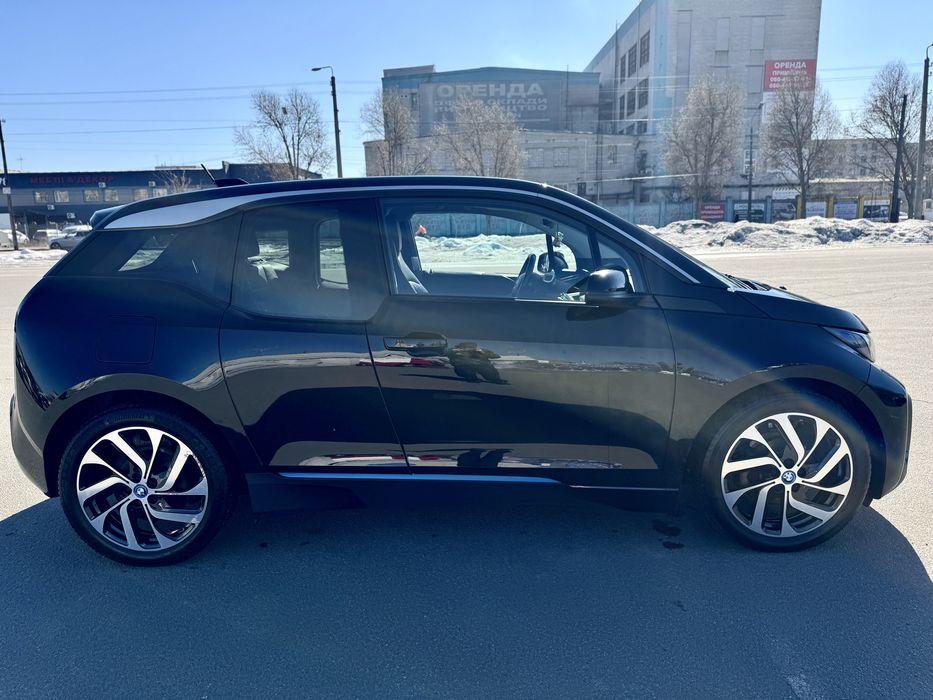 BMW i3 (2018)(33,2kWh)