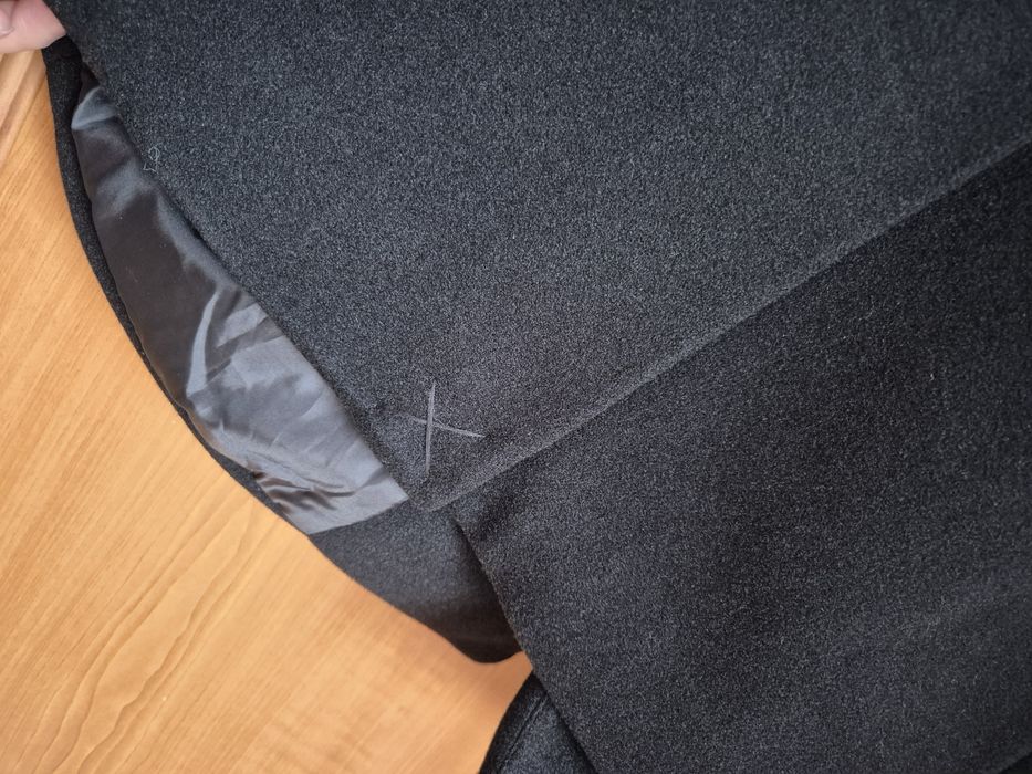 Damski czarny klasyczny płaszcz zimowy Sinsay S