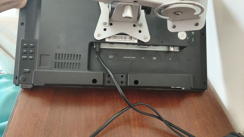 TV para autocaravana com suporte
