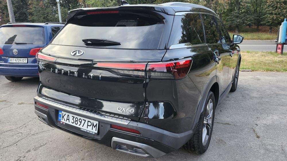 Інфініті QX60 2022 рік