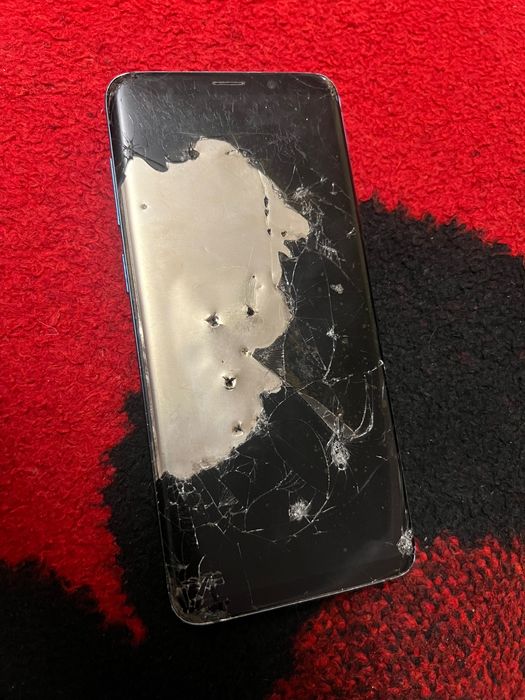 Samsung galaxy S9 + на восстановление