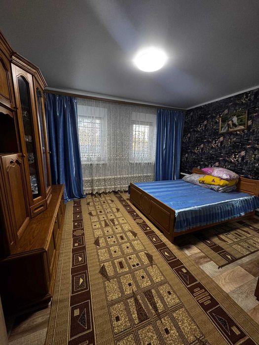 Продам гарний  будинок