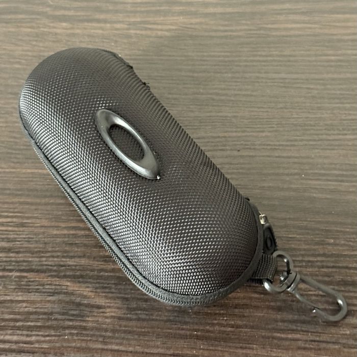 Футляр для окулярів