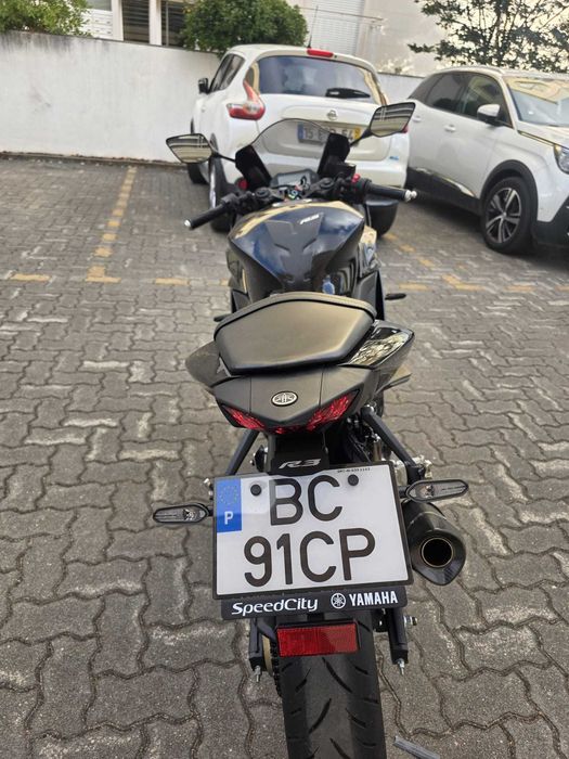 Vendo Yamaha YZF320-A — Apenas 2.063 km!