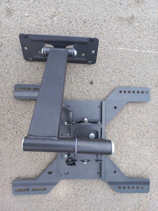 Uchwyt ramie na ścianę do tv