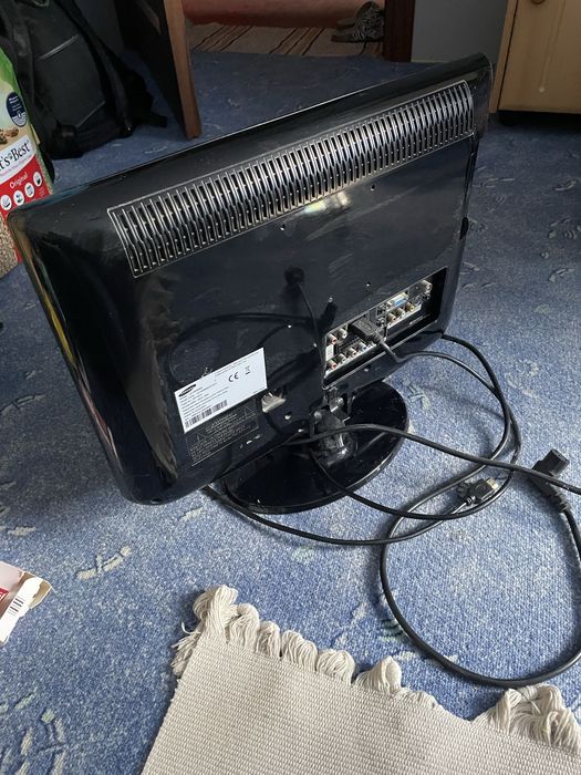 Monitor Lcd Samsung BP19EO + pilot