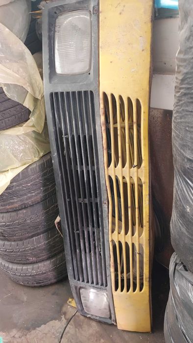 Pas przedni z lampami kompletny  Mercedes 308 kaczka