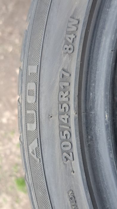 4 opony letnie 205/45 17"