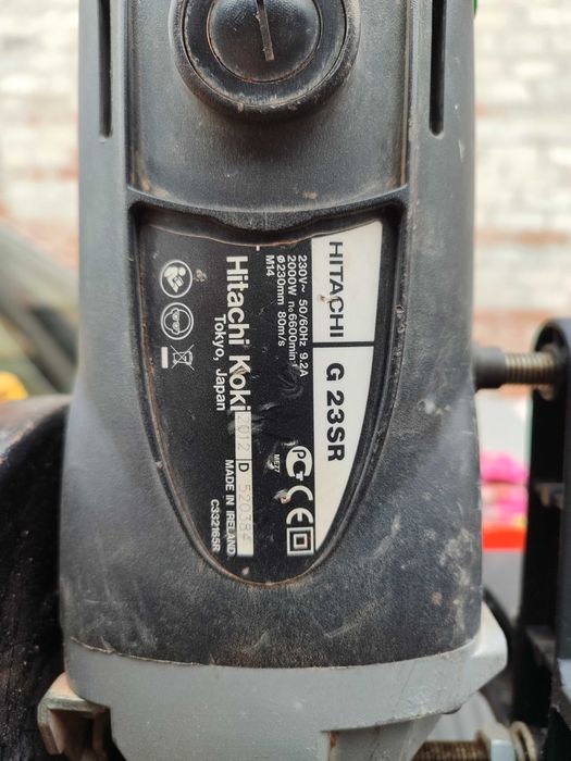 Шлифмашина Hitachi G23SR 230 мм, 2000 Вт + стойка Dnipro-M AGS-230M