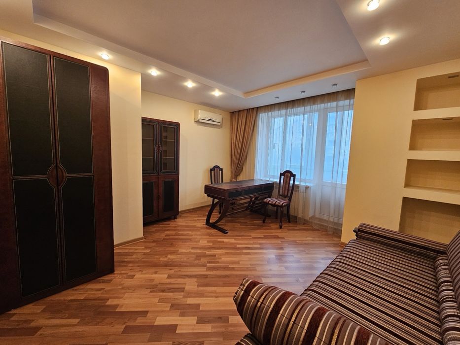 Продажа 3 ком. квартиры в Новострое по пр. Аэрокосмическом с ремонтом.
