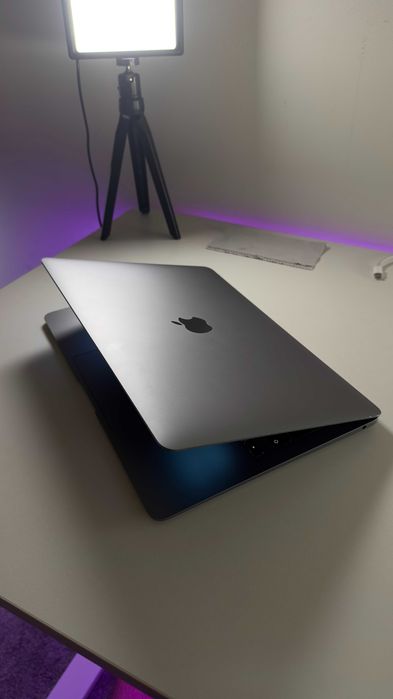 MacBook Air M1 de 2024 | 8Gb RAM | 256 Gb SSD | Base Model