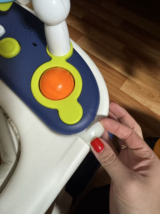 Дитячі ходунки