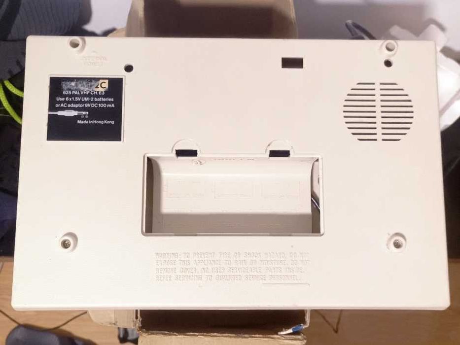 Consola retro Soundic SD-062C tipo pong com 14 jogos a cores na caixa64284483785219123