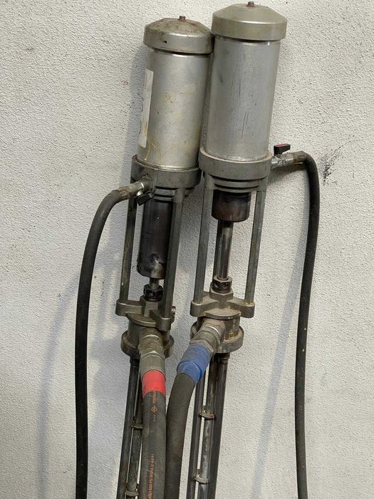 Máquina para projeção de poliureia e espuma de poliuretano
