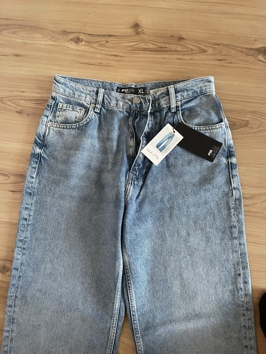Продам новые джинсы