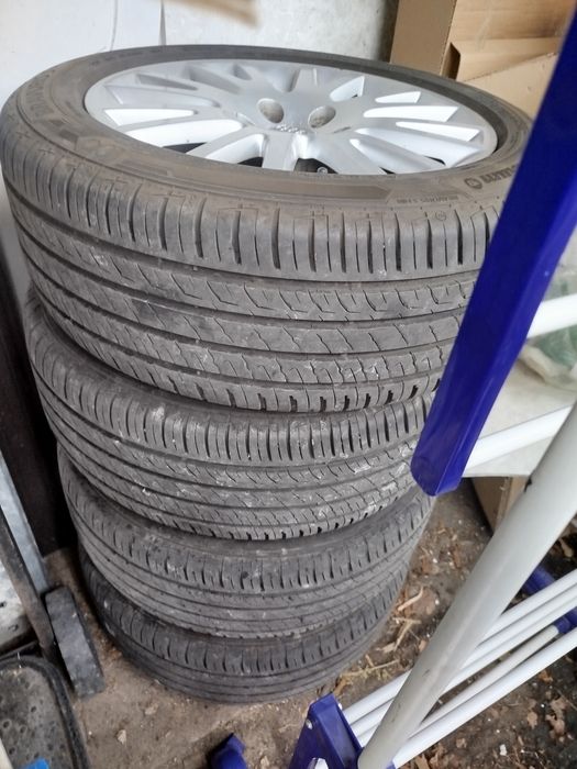 Sprzedam felgi aluminiowe z super oponami