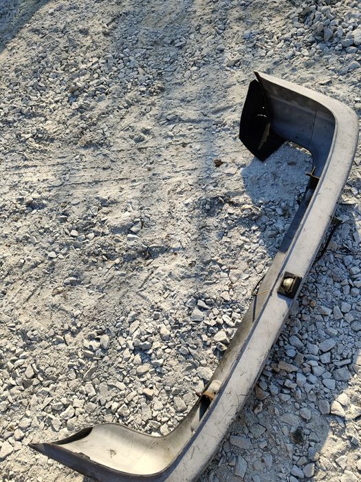 Zderzak fiat 126p Maluch tył