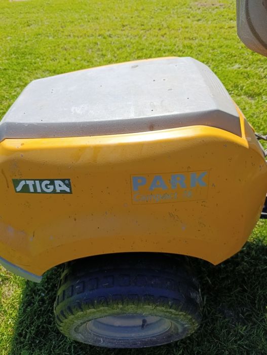 Traktorek Stiga park compact 16 Briggs &stratton