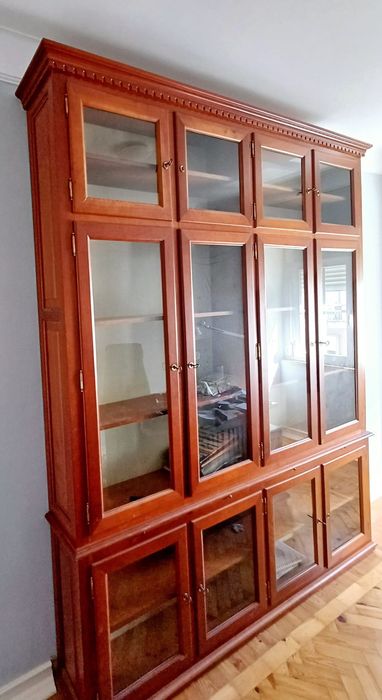 Estante para Livros em Madeira Maciça, como NOVA!