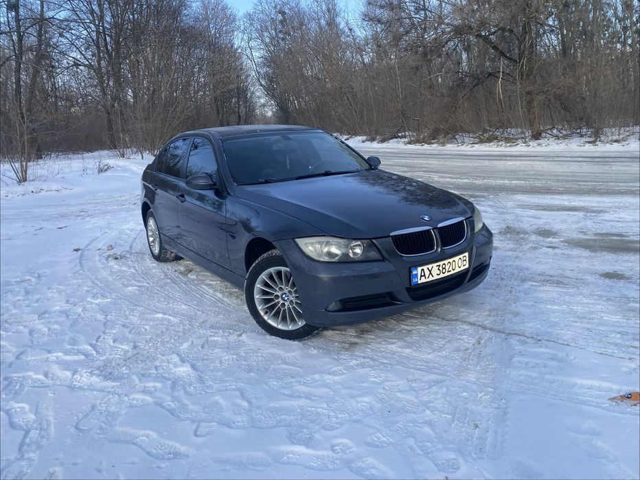 Продам бмв Е90 2007 года выпуска