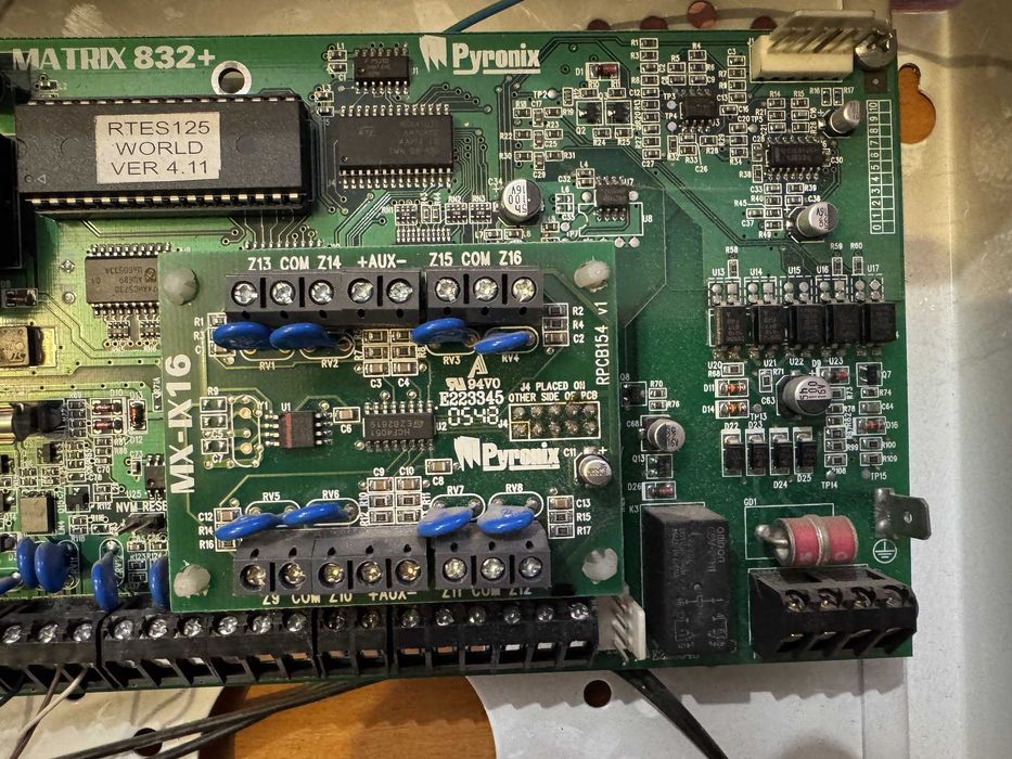 Centrala alarmowa Pyronix Matrix 832+