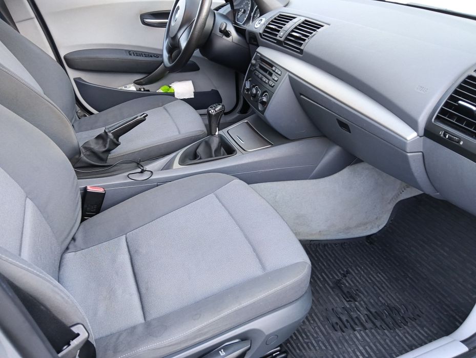Vendo série 1BMW 116i cinzento impecàvel