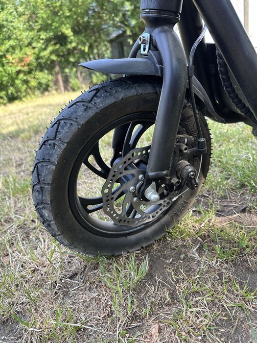 Електросамокат для їзди з дитиною