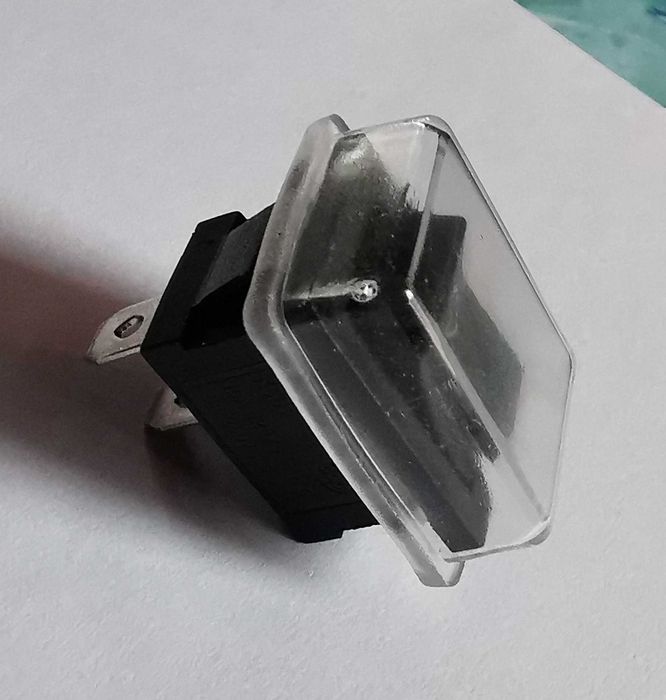 Przełącznik kołyskowy 6A 250VAC, 10A 125VAC 2Pin On/Off wodoszczelny