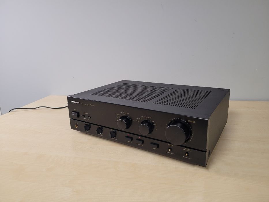 Wzmacniacz Pioneer A-445 czarny – mocny , stereo, w pełni sprawny