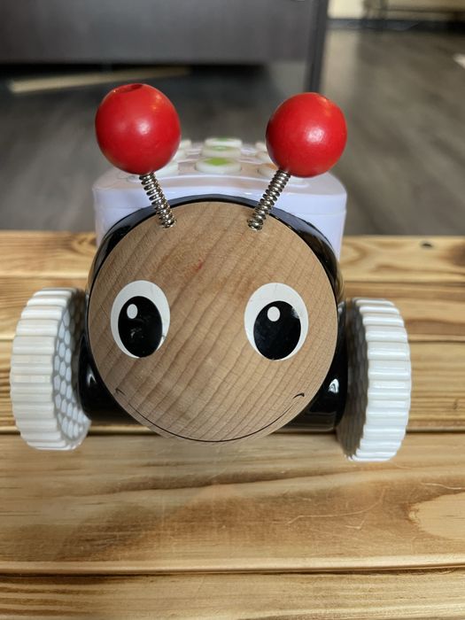 Интерактивная развивающая игрушка BRIO Шмель