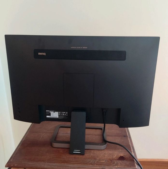 BenQ Monitor (Cracked)498022143041873923