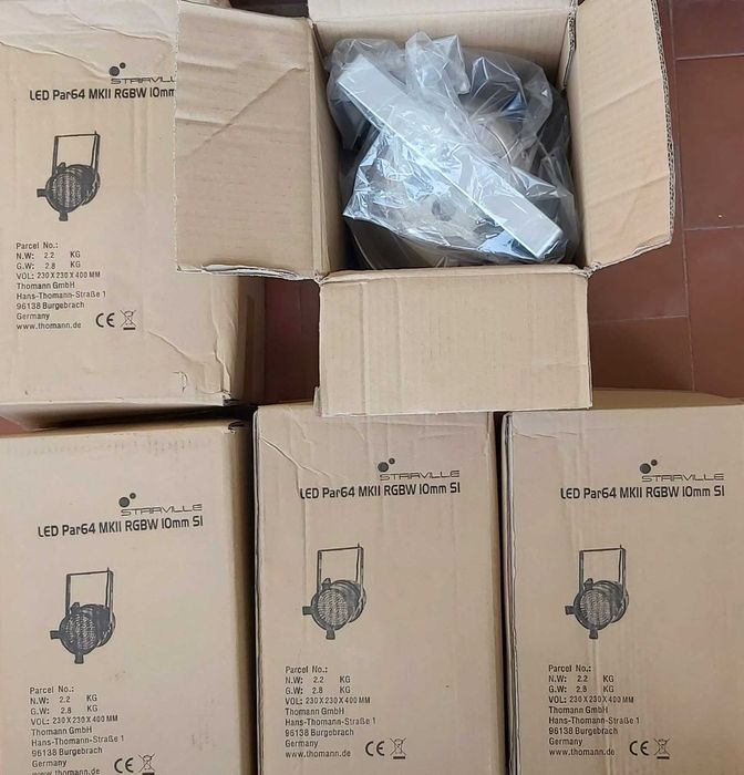 x5 Projectores Stairville LED Par64 MKII RGBW 10mm SI, Novos