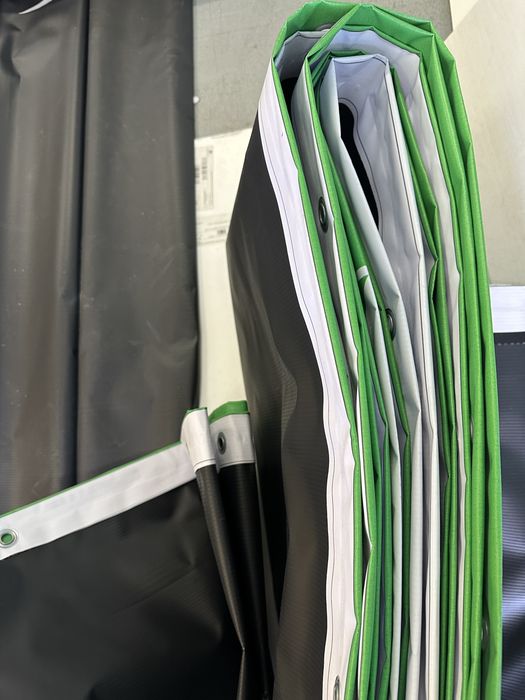 Lona impermiavel com bainhas e ilhos 600g m2