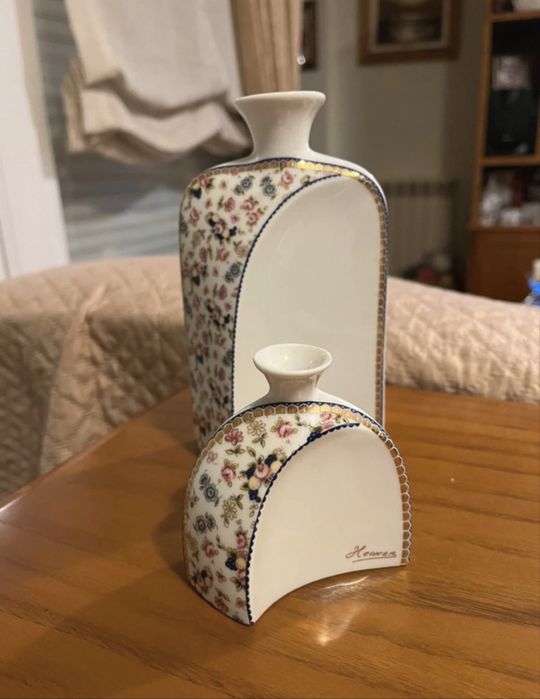 Conjunto 2 jarras royal porcelain assinadas