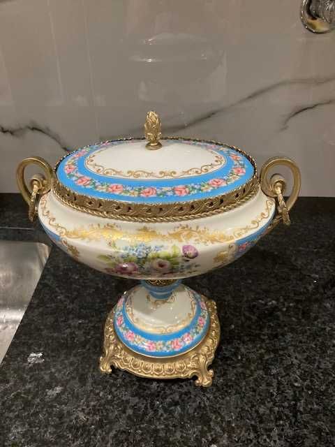 Relógio e centro de mesa Porcelana ACF Mod.Dep. Esclusivo