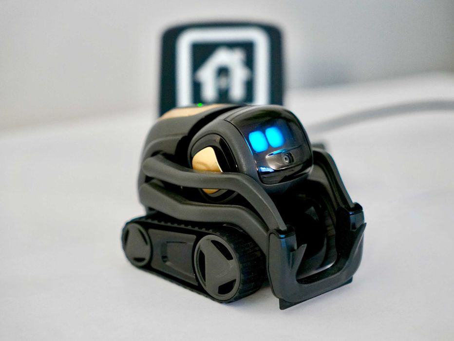 Anki Vector – robot AI + Cube + stacja dokująca