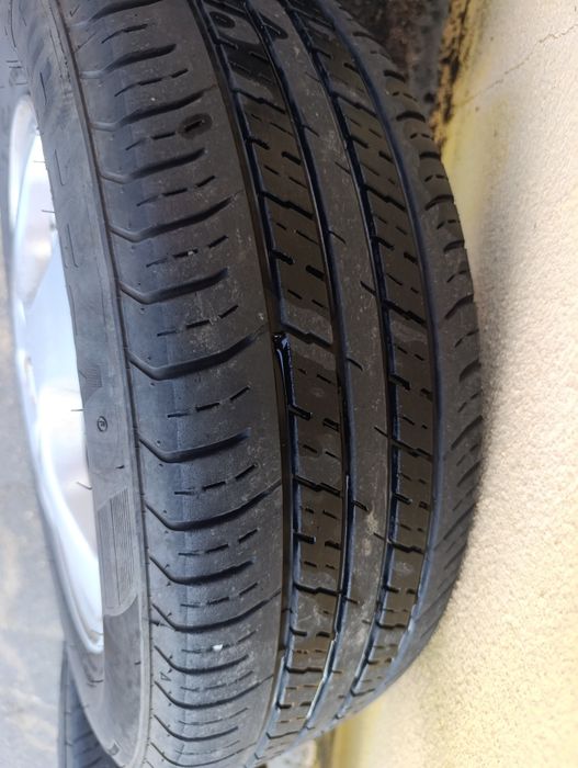 Jantes Liga Leve R15 com Pneus